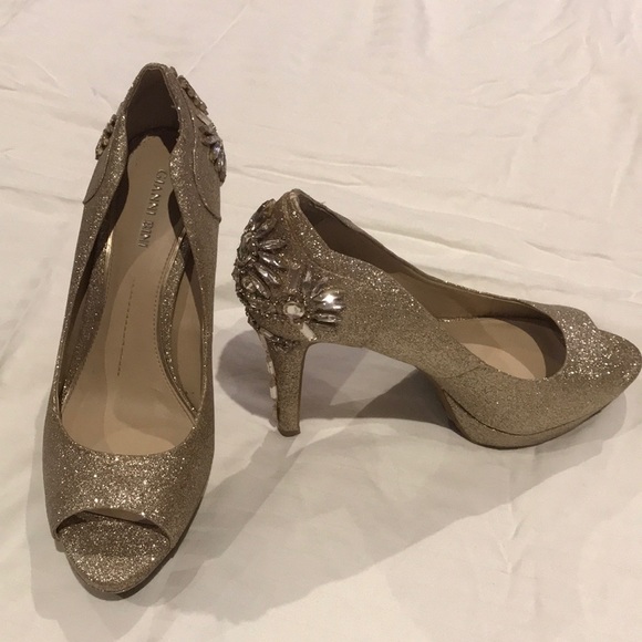 Gianni Bini Shoes - Gianni Bini Gold shoes